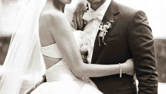 bride-groom-johnlegend-delesie0128-bw-mwds110843_vert